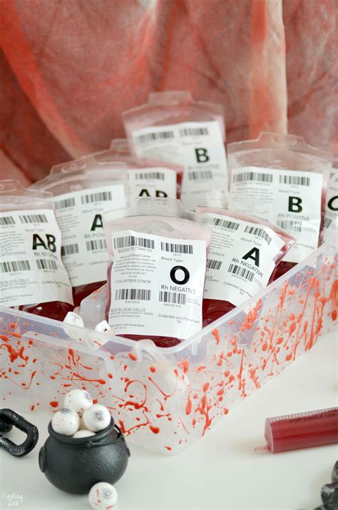 how to make fake blood bags|halloween blood bags for drinks.